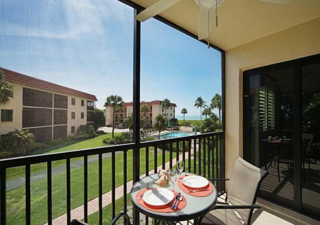 Sanibel Apartment | Sandalfoot Condo 2D2