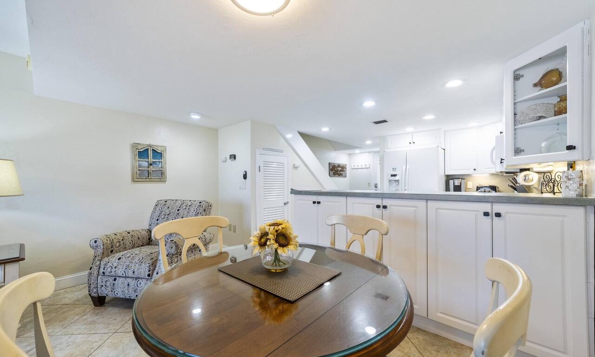 Crescent Beach Condo | Sandpiper 207-Starfish Shores