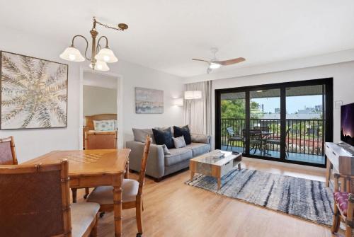 Park Shore House | Scenic Resort Views From This 3rd Floor Deluxe Condo