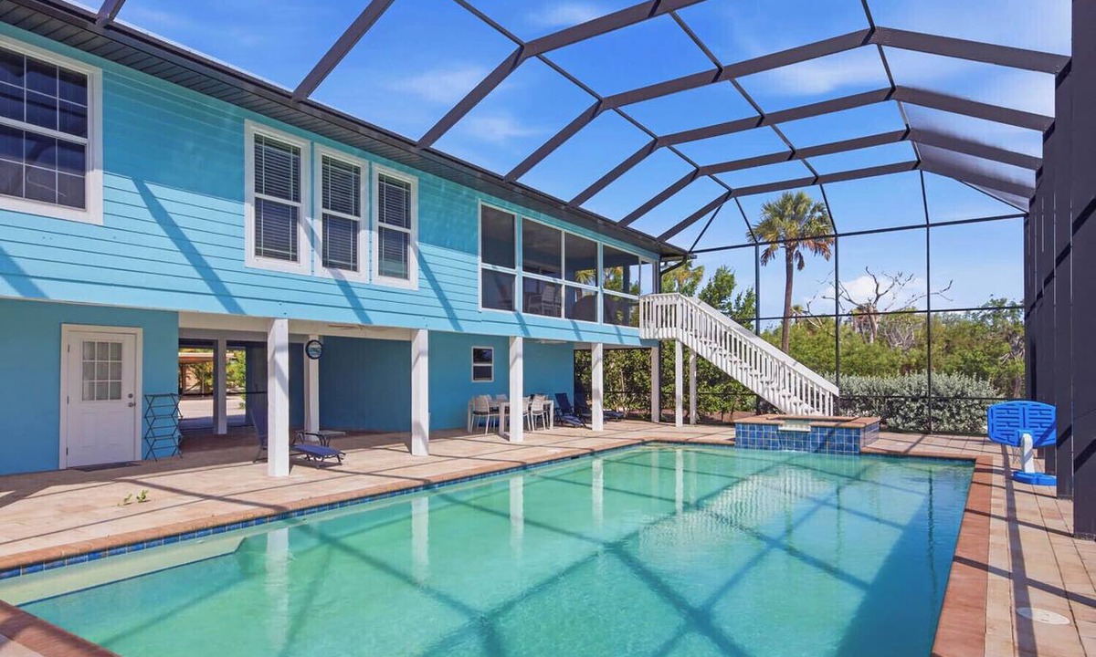 Sanibel House | Sea Bell Home - Short walk to Bowman`s Beach. Spacious vacation rental home