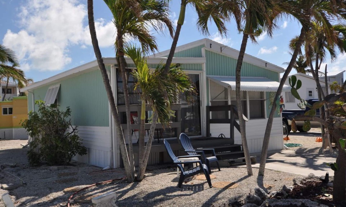 Cudjoe Key Cottage | Sea Breeze Cottage - Venture Out Unit 066