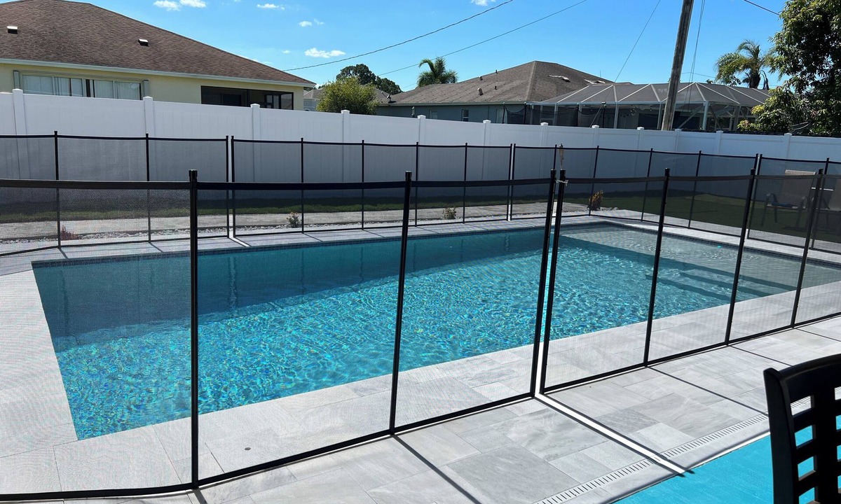 Port Saint Lucie House | Sea lion Serenity Retreat -5 Bedroom With Heated Pool