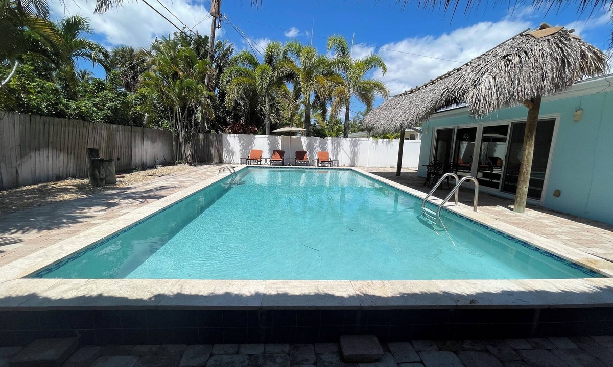 Singer Island House | Singer Island 4 bedrooms heated pool only steps away from our beautiful beach