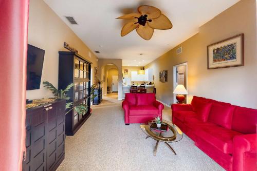 Bahama Bay House | Snowbird-friendly resort condo with private balcony pool & hot tub - near parks