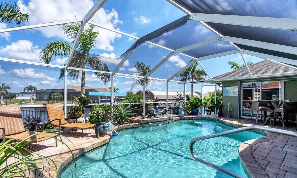 South Gulf Cove House | South Gulf Cove 3 Bedroom Canal Pool Home
