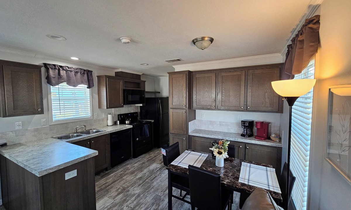Kissimmee House | SPACIOUS 1 BEDROOM HOUSE IN DISNEY AREA 5 STAR RATED MILL CREEK RESORT 2775