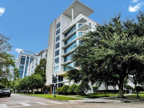 South Eola Apartment | Spacious 2BD 2BTH Luxury Condo