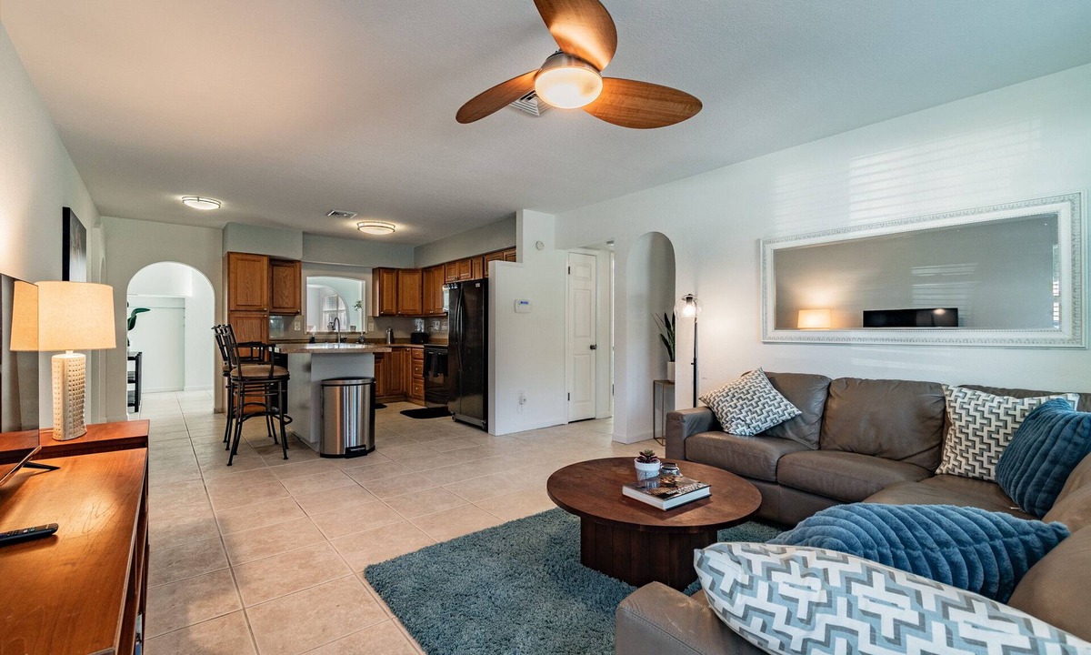 Ozona House | Spacious 3 bed/2 bath House In Ozona/Palm Harbor. INCLUDES KAYAKS & FISHING