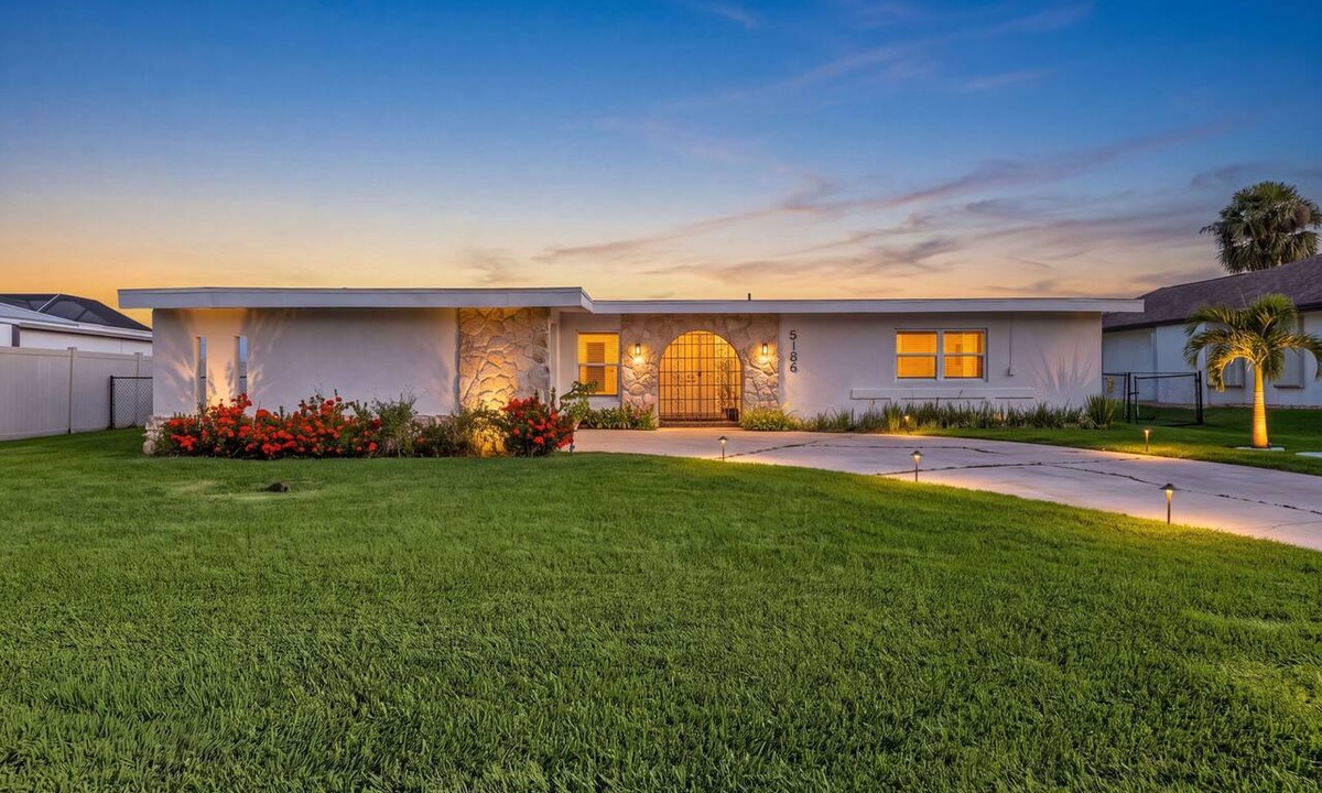 Gulf Cove House | Spacious 3 Bedroom Waterfront Home with Private Backyard and Water Access in Port Charlotte