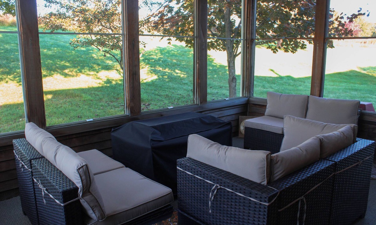 Thompson Ridge House | Spacious 4-bedroom house in lovely Pine Bush with WiFi, AC