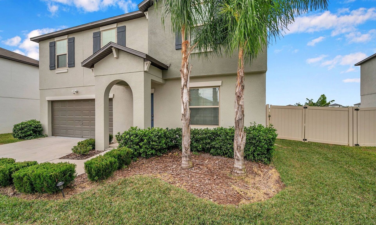 Elfers House | Spacious 5-bedroom retreat in delightful New Port Richey