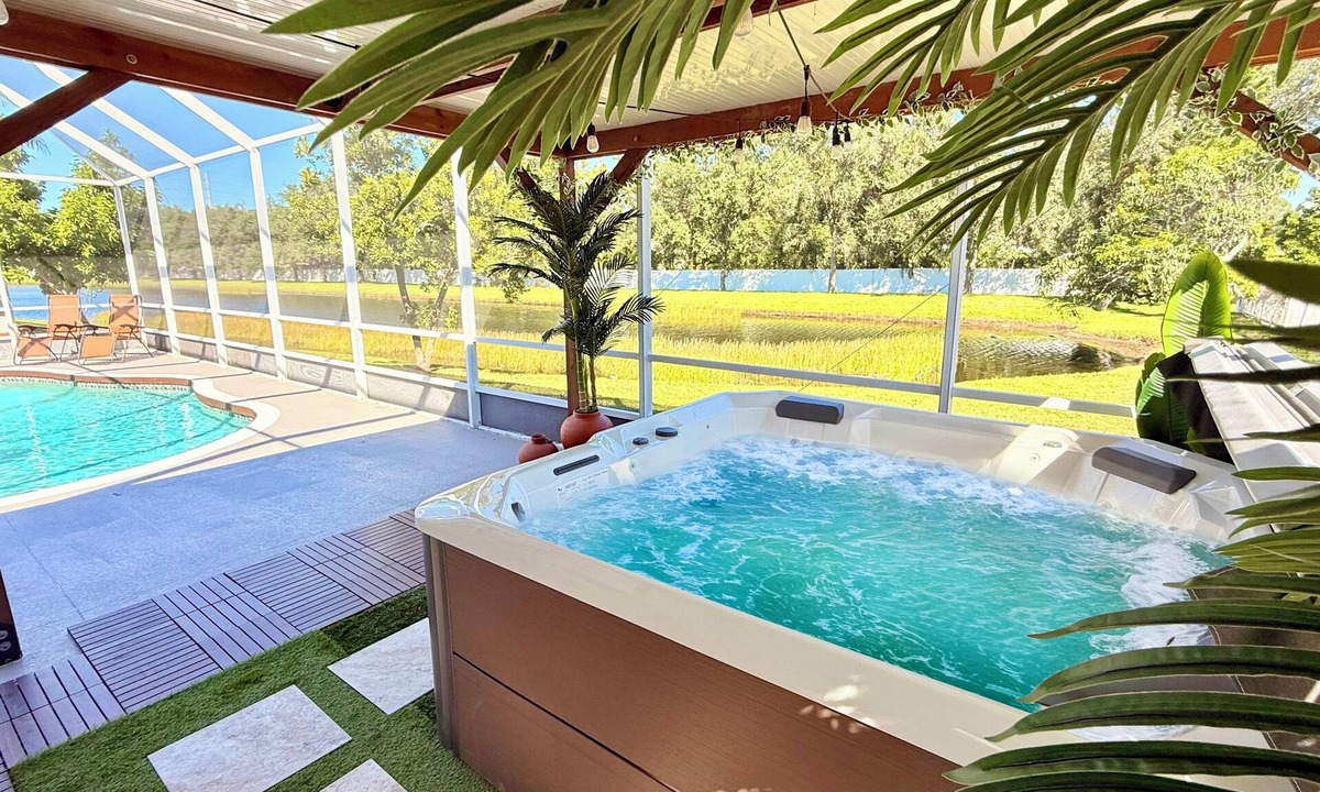Sabal Harbour House | Spacious 5BR Private Home Heated Pool & Salt Water Spa Minutes from Beaches