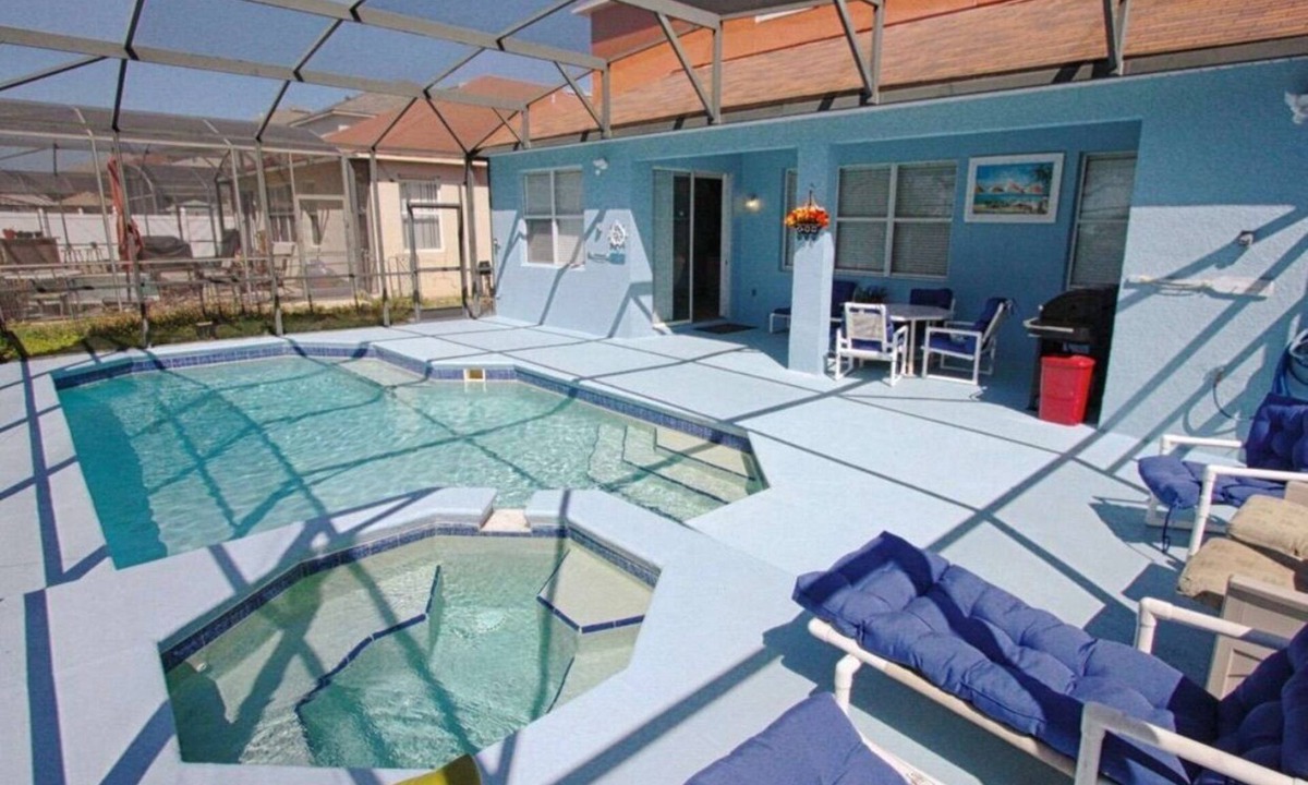 Loughman Villa | SPACIOUS BEAUTIFUL PALACE VILLA ! Near all Disney parks-10beds sleep 16 people