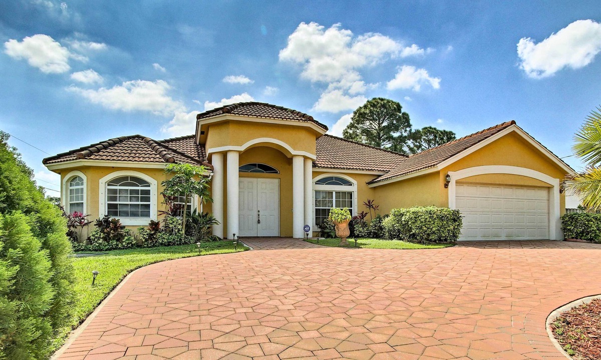 Port Saint Lucie House | Spacious Port St Lucie Home Near PGA Village!