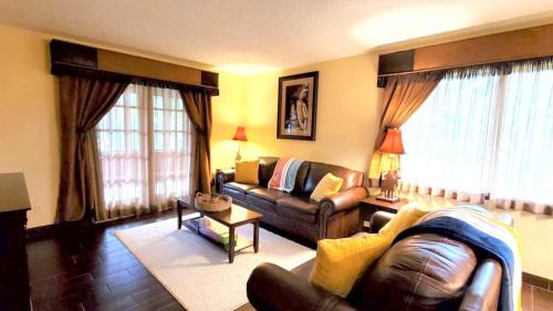 River Ranch Apartment | Spacious River Ranch Private COTTAGE with private porch! 401