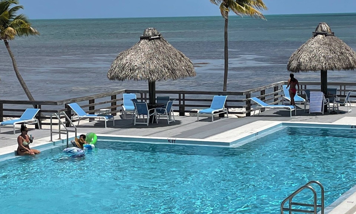 Lower Matecumbe Key Resort | SPECIAL OFFER Pay for 5 nights get 7 nights Caloosa Cove Resort Islamorada Key