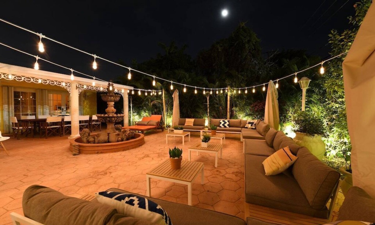 West Little Havana House | Spring Sale | Huge backyard | 2 Beds Apartment | Calle Ocho| South Beach 12min
