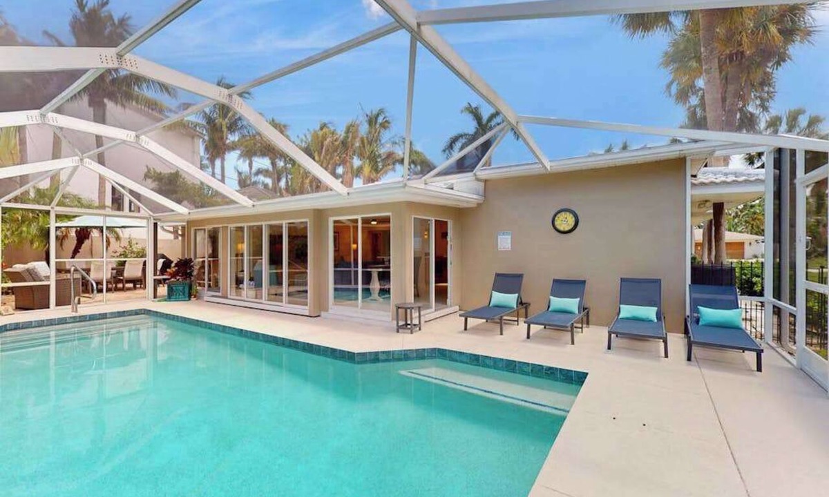 Ringling Estates House | St Armands oasis with saltwater pool - walk to beach & shops