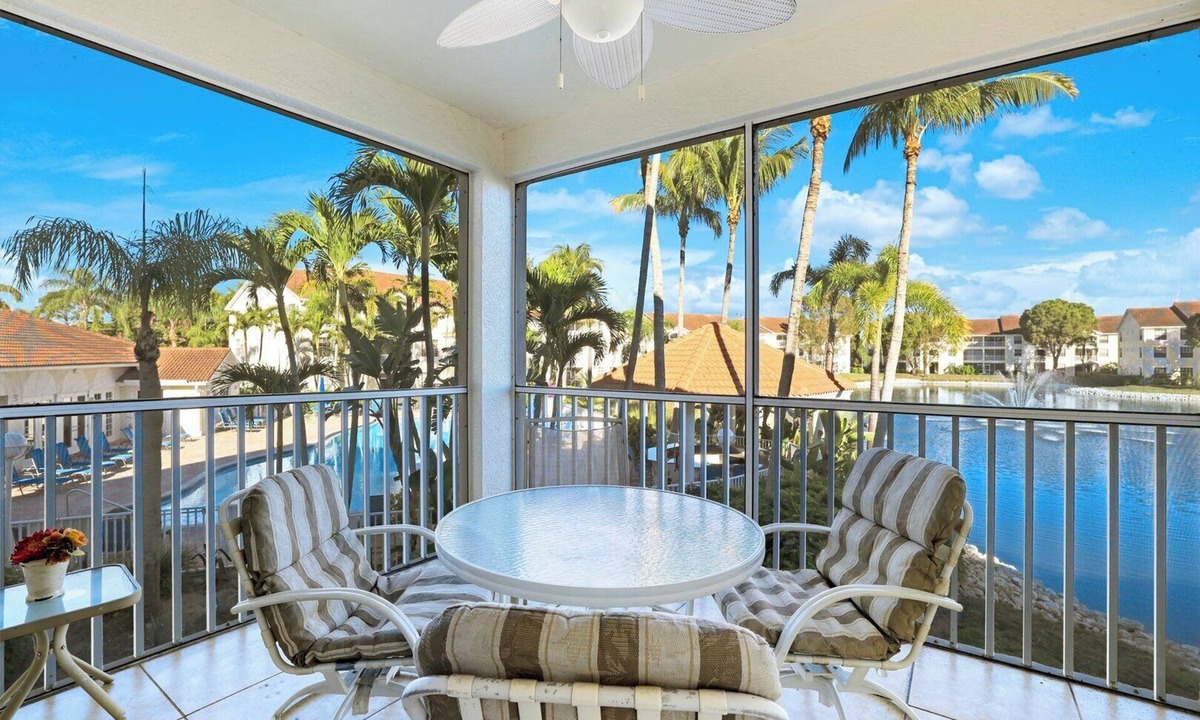 North Naples Condo | St. Croix at Pelican Marsh