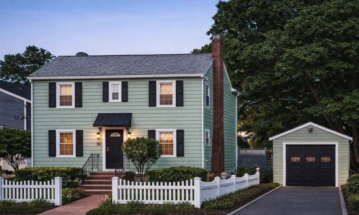 Beverly House | Stay at Beverly Shops