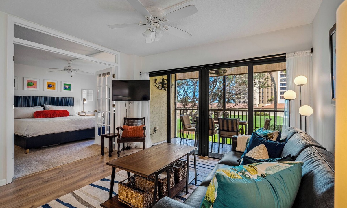 Fort Pierce Condo | Steps to Beach, Free offseason Golf, King Bed, Fully Renovated and Appointed
