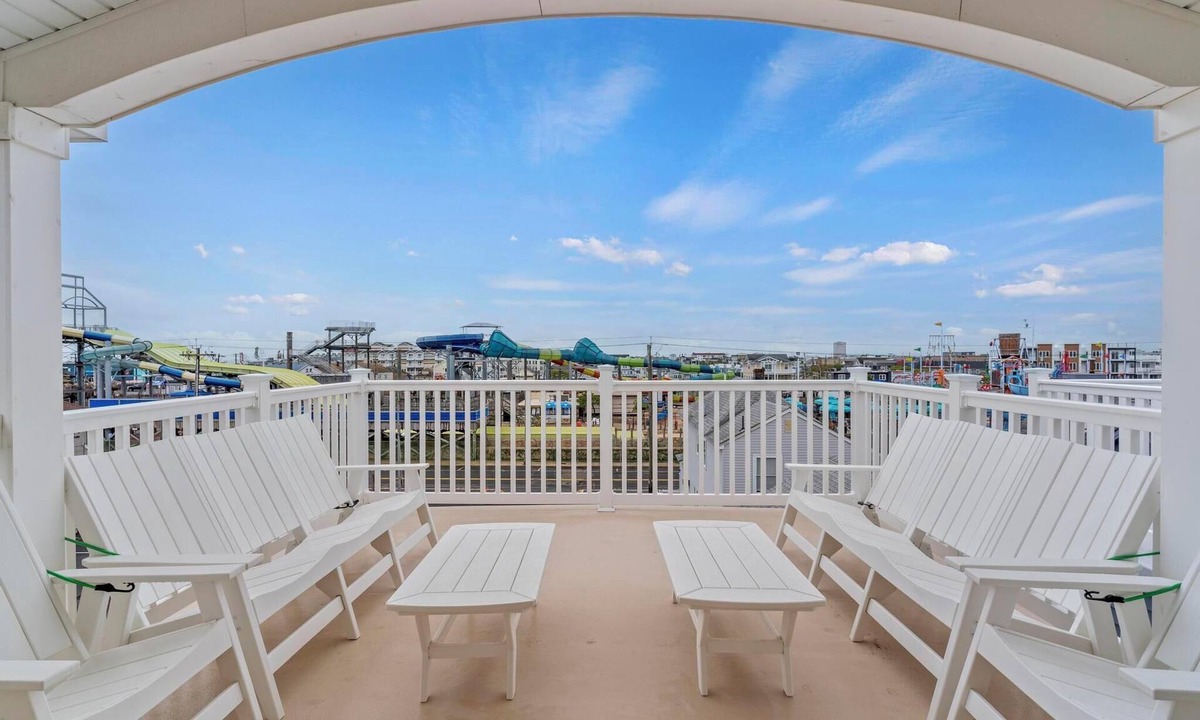 Seaside Heights House | Steps to Beach: Ocean Views, 5 Decks, 3 Cars, Loaded with Amenities!