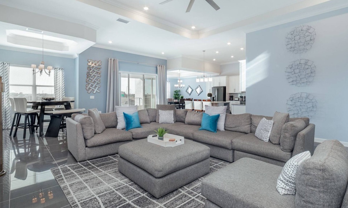 Bay Lake Condo | Storey Lake Resort/Modern Condo/Resort Facilities included/2 miles to Disney