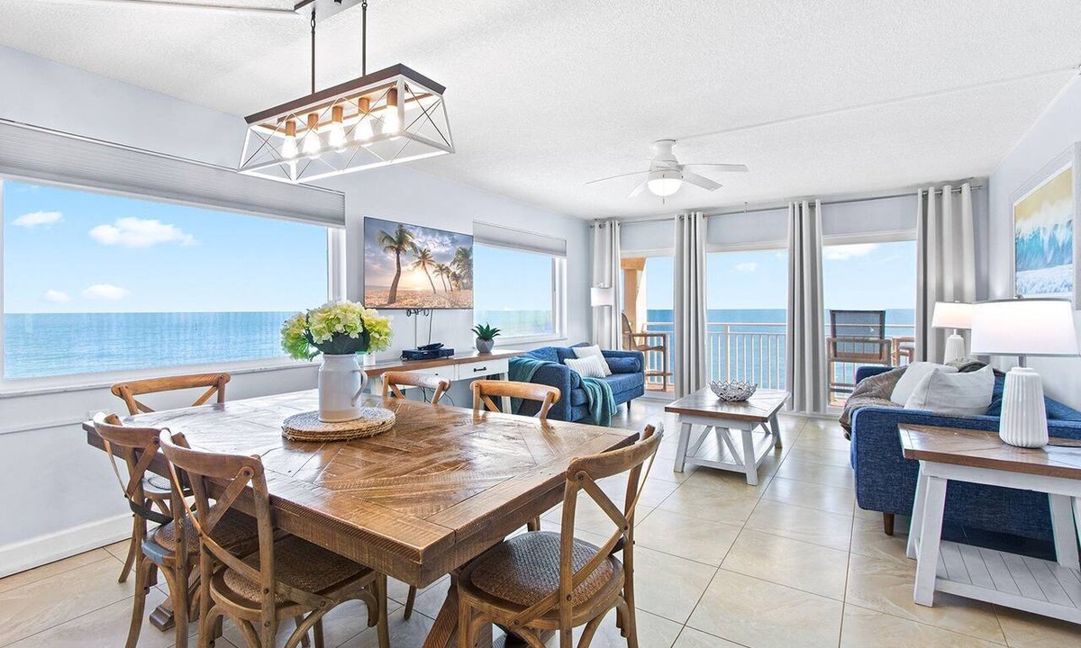 Satellite Beach Condo | Stunning 3-Bed Penthouse with Panoramic Ocean Views & Hot Tub 🌊
