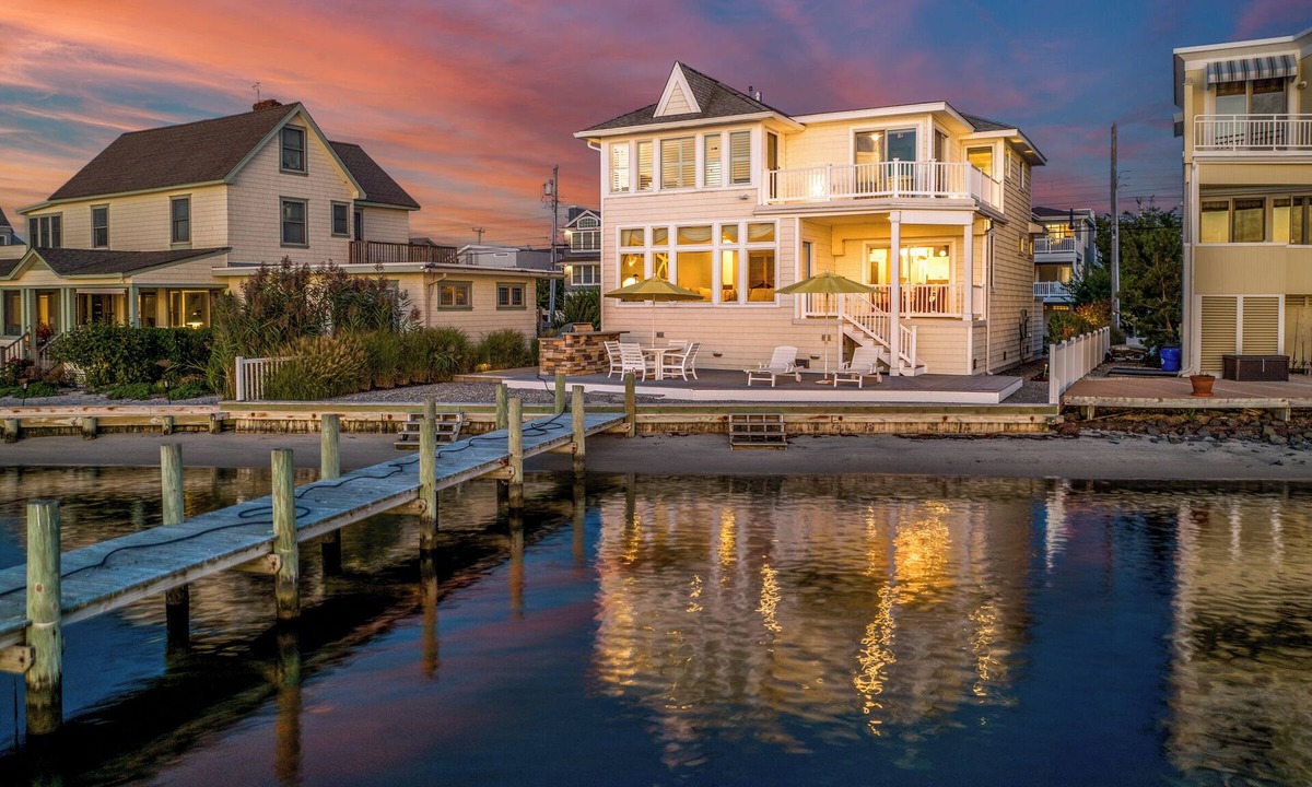 Harvey Cedars House | Stunning bayfront w/private bay beach and dock