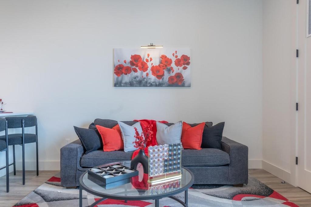 East Orange Apartment | Stylish Apt FREE Parking Near NYC & Airport