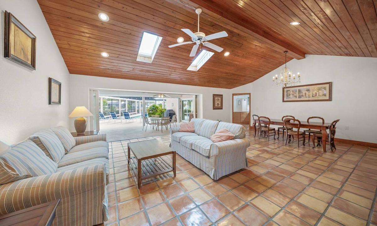 Siesta Key House | Stylish Siesta Key Canal Home w/Private Pool & Boat Dock - Pet Friendly