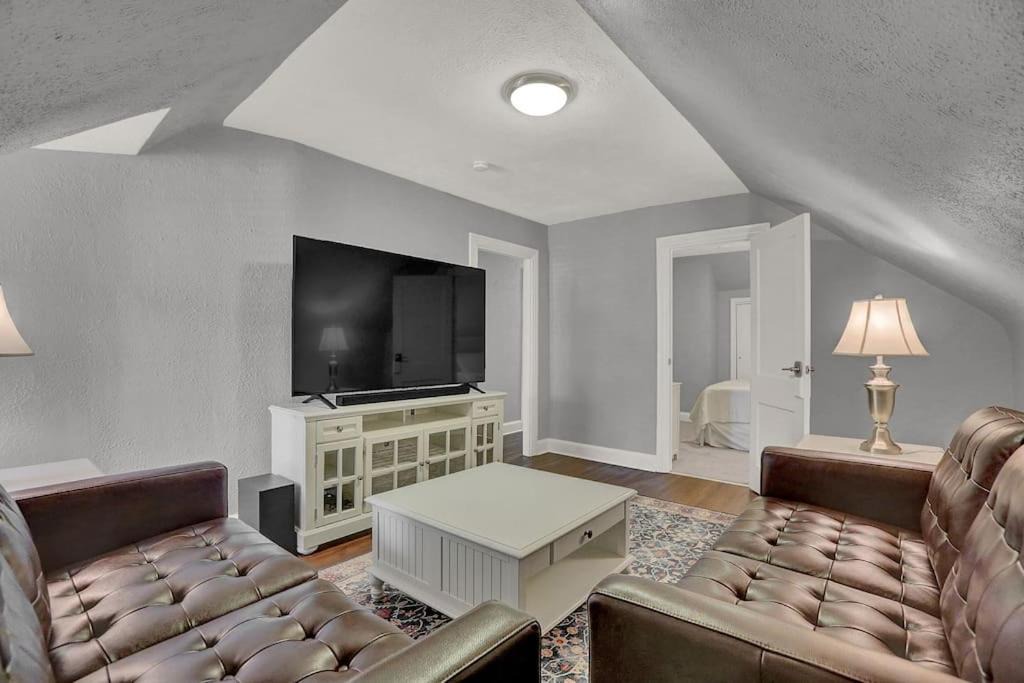 Harrisburg Apartment | Suites on Seneca - Gorgeous One Bedroom Apartment