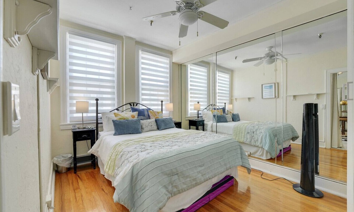 Palm Beach Condo | Summer Suite | Steps to Beach + Heated Pool