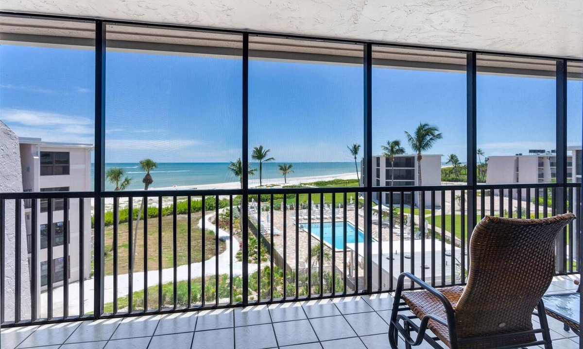 Sanibel Condo | Sundial F401 Penthouse Beachfront with Wrap Around Balcony