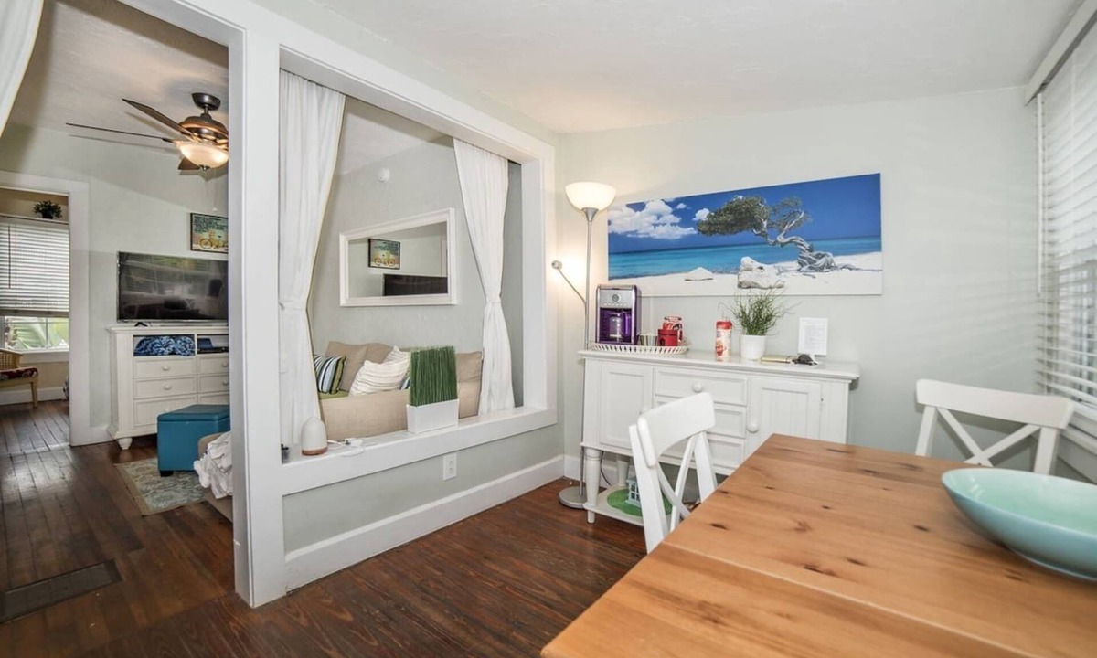 Pass-a-Grille Cottage | Sunny PaG Island rental w/bikes-just steps2beach