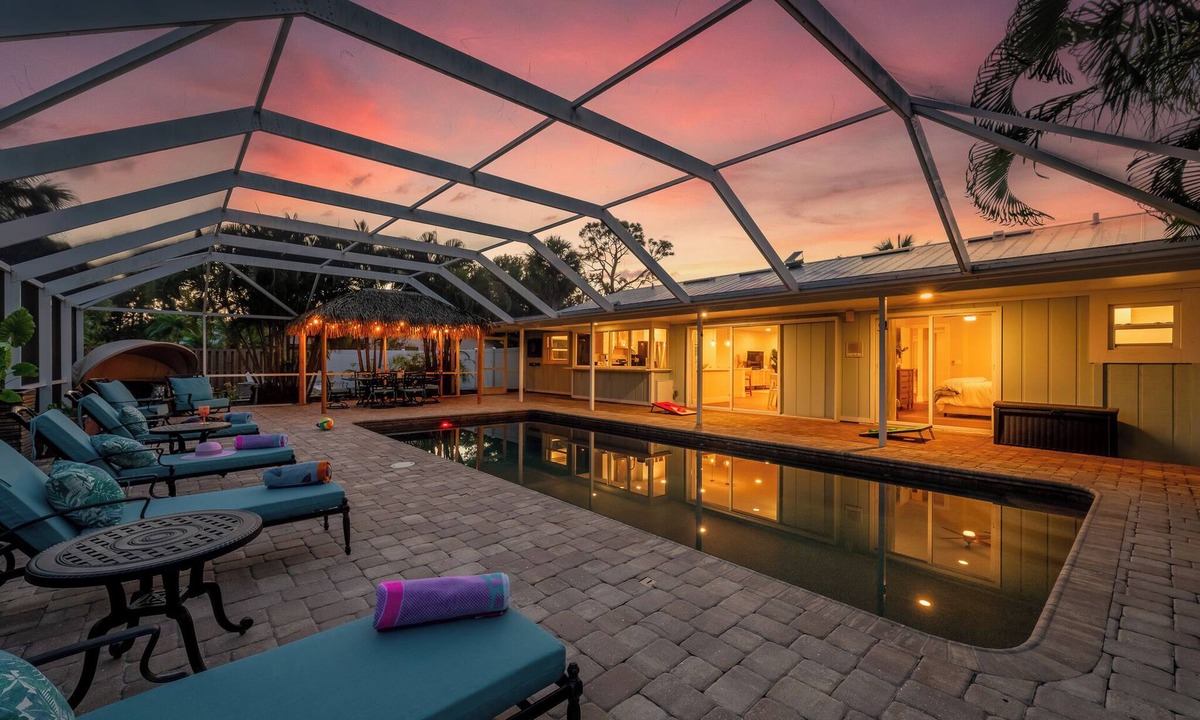 Catalina Isles House | Sunny Pool Oasis Offering Privacy & Pickle ball