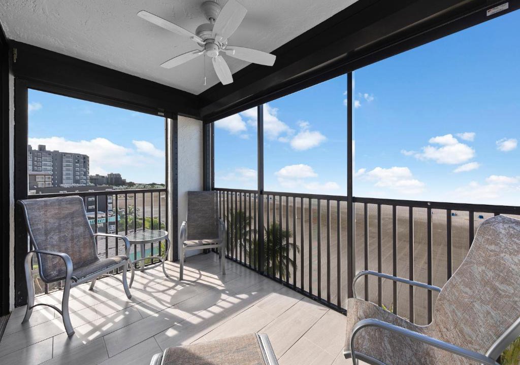 South Island Apartment | Sunset 700, 2 Bedrooms, Gulf Front, Elevator, Heated Pool, Sleeps 6