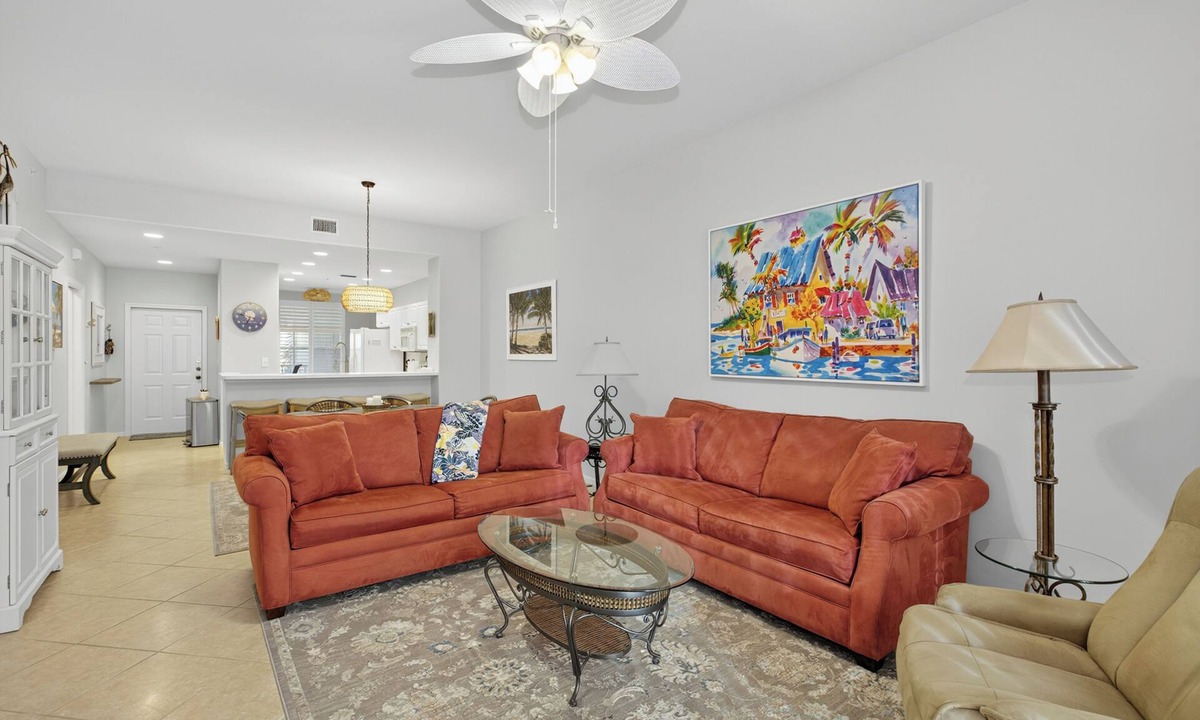 Tropical Cove Condo | Sunset Escape at Lexington CC Lake Village