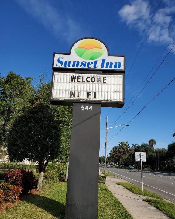 Hodgmans Daytona Hotel | Sunset Inn Daytona Beach