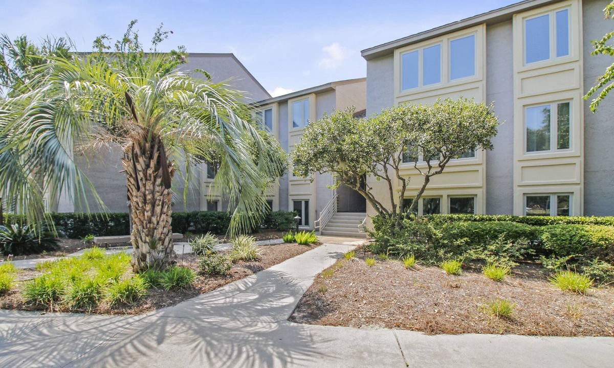 South Beach Villa | Sunset Rentals | Bluff Villas 1720