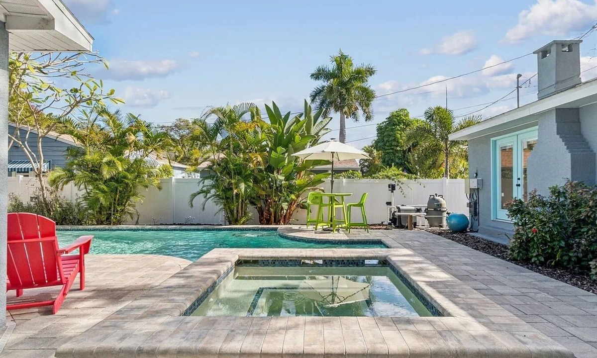 Historic Old Northeast House | Sunshine, Style & St. Pete Adventure