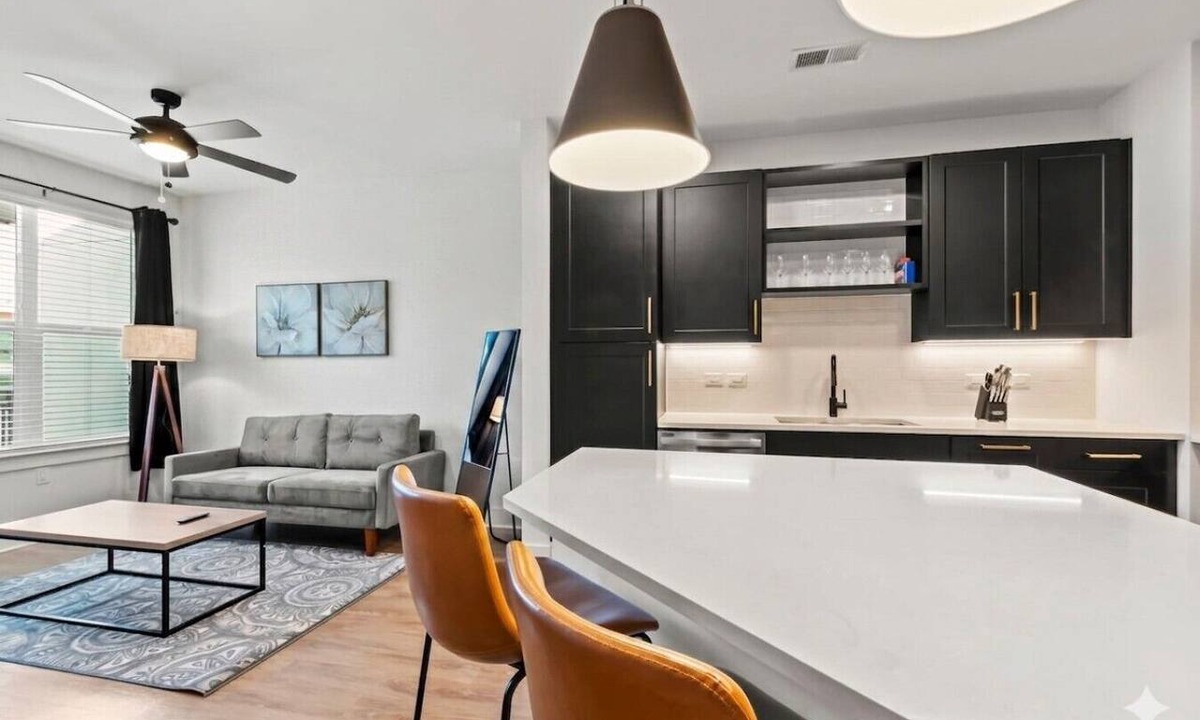 North Hyde Park Apartment | Tampa Getaway | Cozy 1 Bedroom | Midtown Tampa