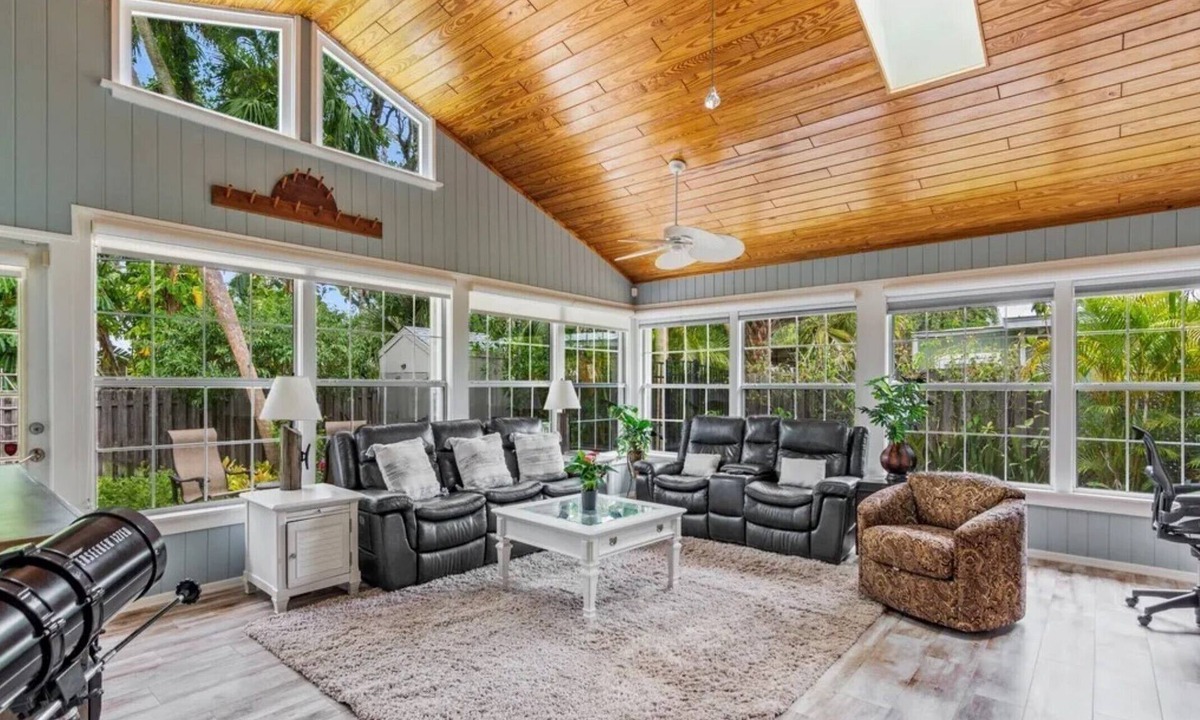 Central Beach House | The Beach House