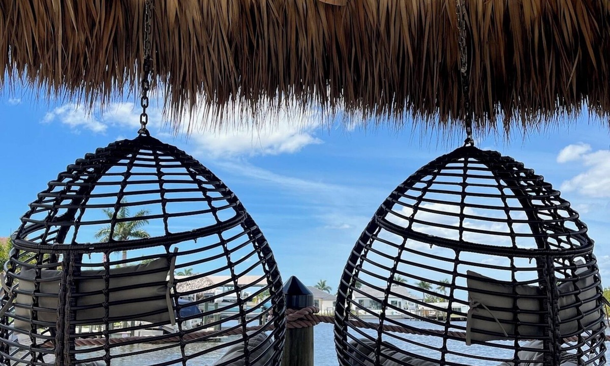 Yacht Club House | The Boat House, Direct Gulf Access, Pool and Spa