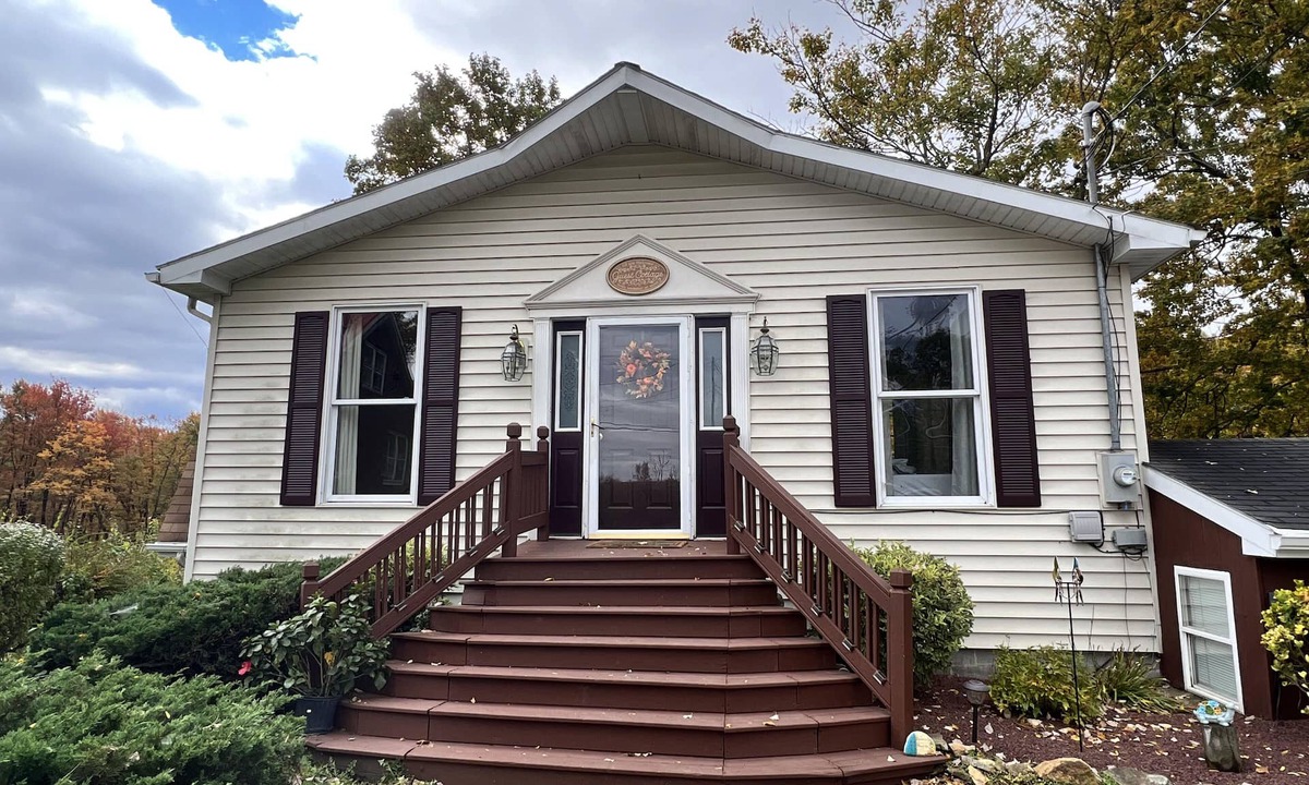 Bowers Cottage | The Guest Cottage at Dryville