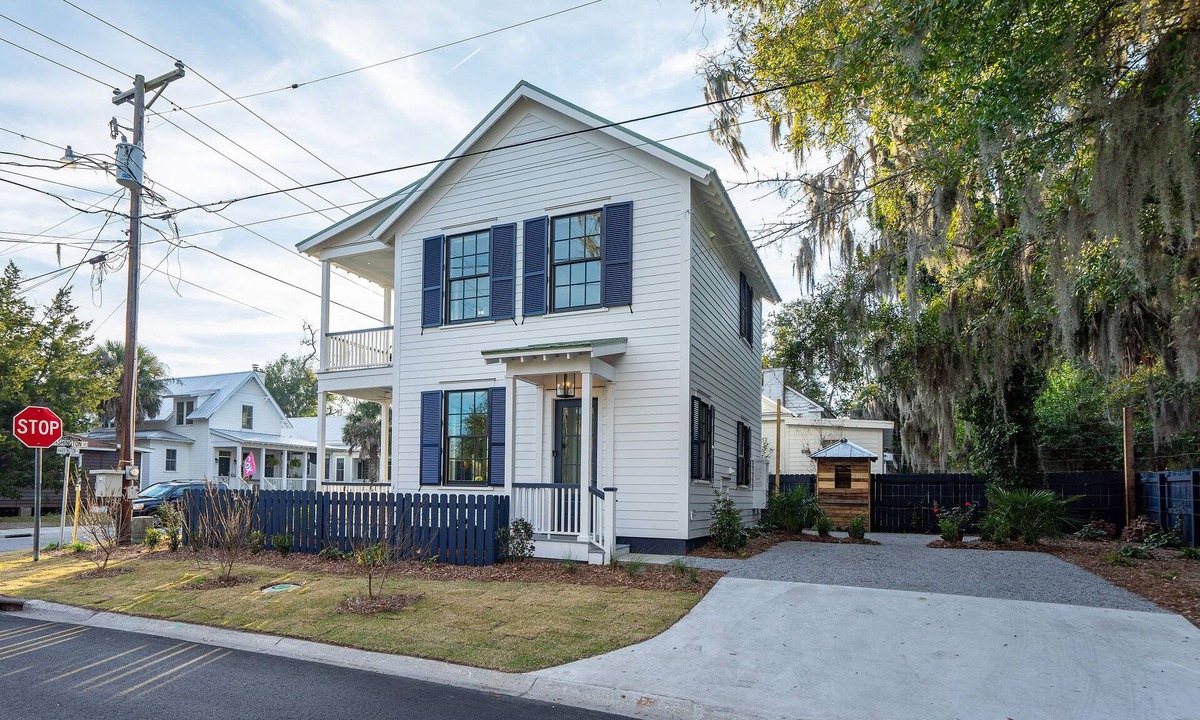 Northwest Quadrant Condo | The Harrington in downtown Beaufort