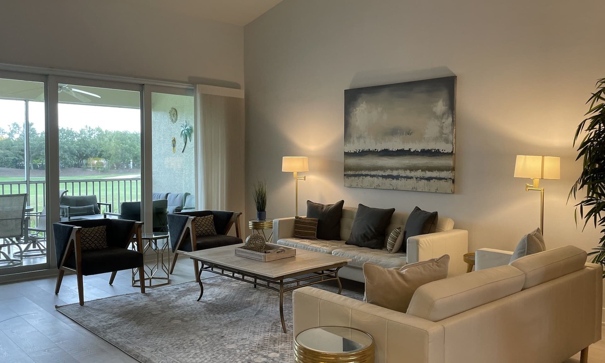 Bonita Springs Condo | "The Hidden Gem" in Spring Run offers golf, tennis, pool & restaurants!