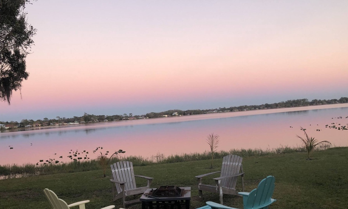 Sebring House | "THE LAKE HOUSE " Bring your RV, your Boat
