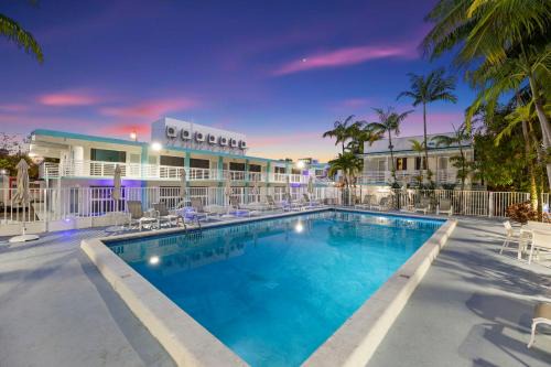 Northeast Miami Hotel | The New Yorker Miami Hotel