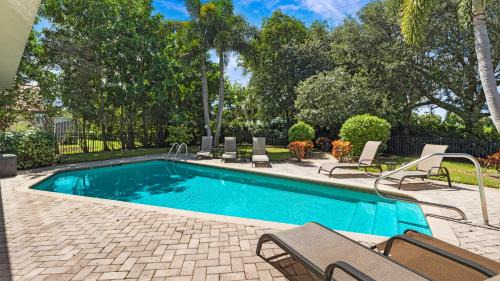 Palm River Estates House | The Palm River House